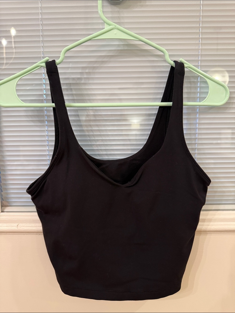 lululemon athletica Black Cropped Scoop Tank